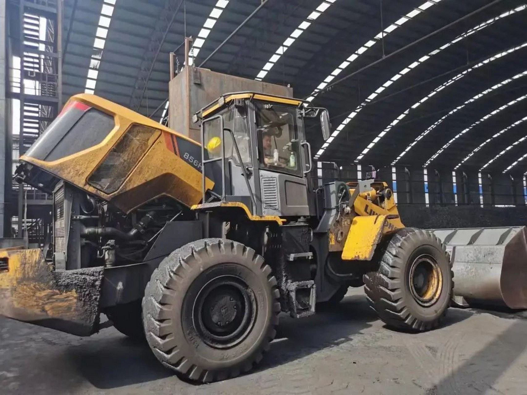 这台柳工856h后,我发现它生猛,劲大,还特别耐造,皮实,是最能够承担这