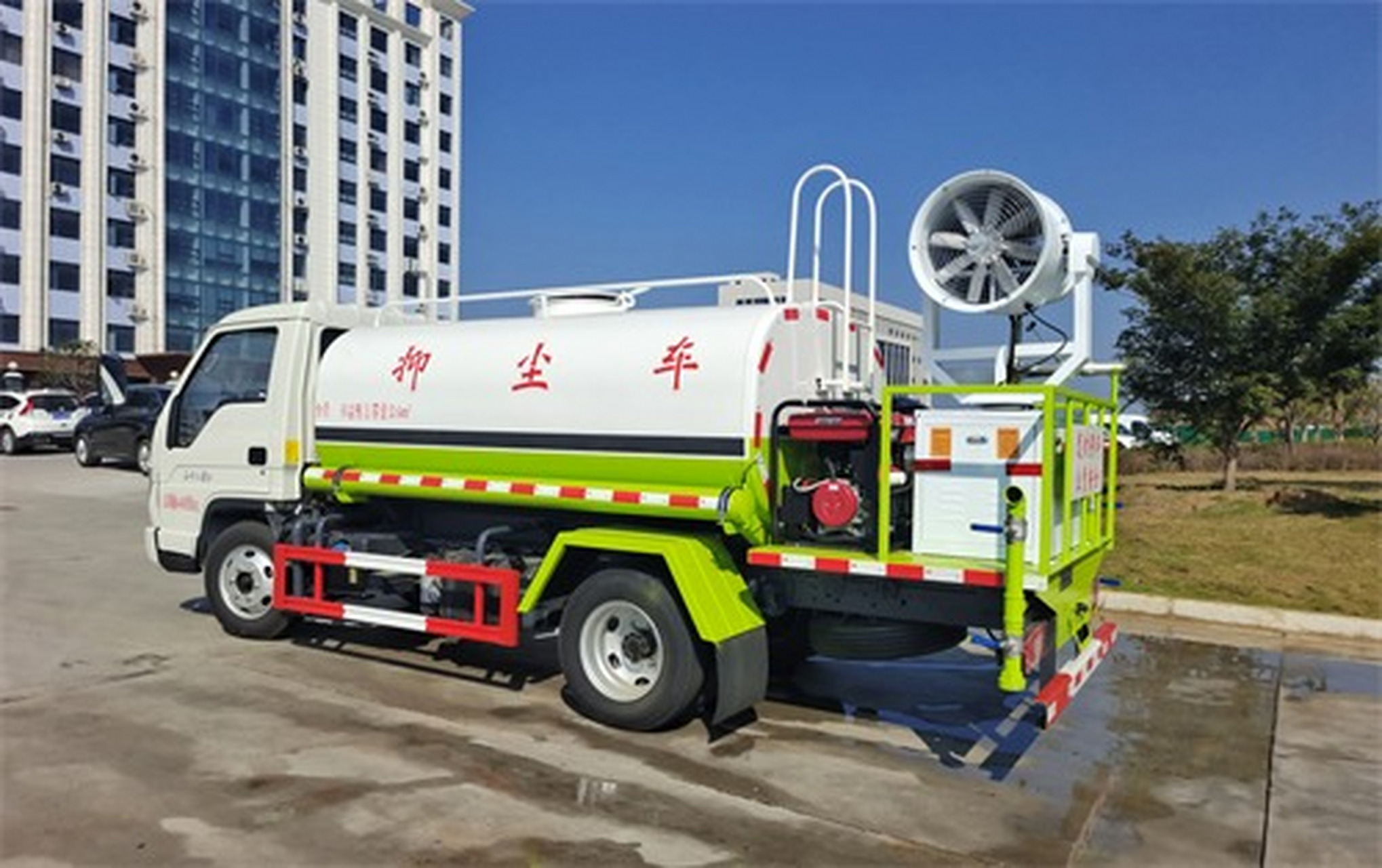 福田小卡之星3吨到5吨的洒水抑尘车配置参数以及价格 价格:11万元到12