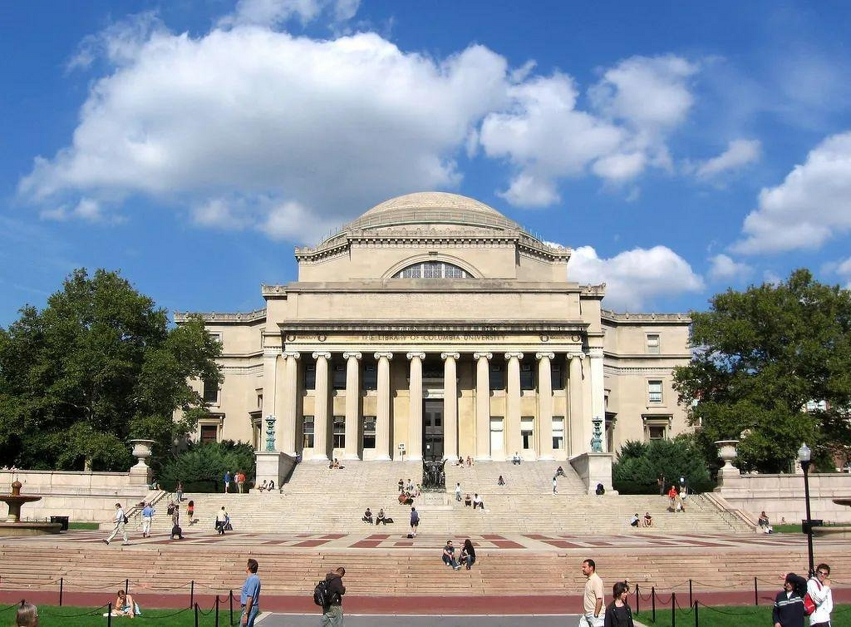 1,洛斯安第斯大学  2,哥伦比亚国立大学  3,哈维里亚纳宗座大学  4